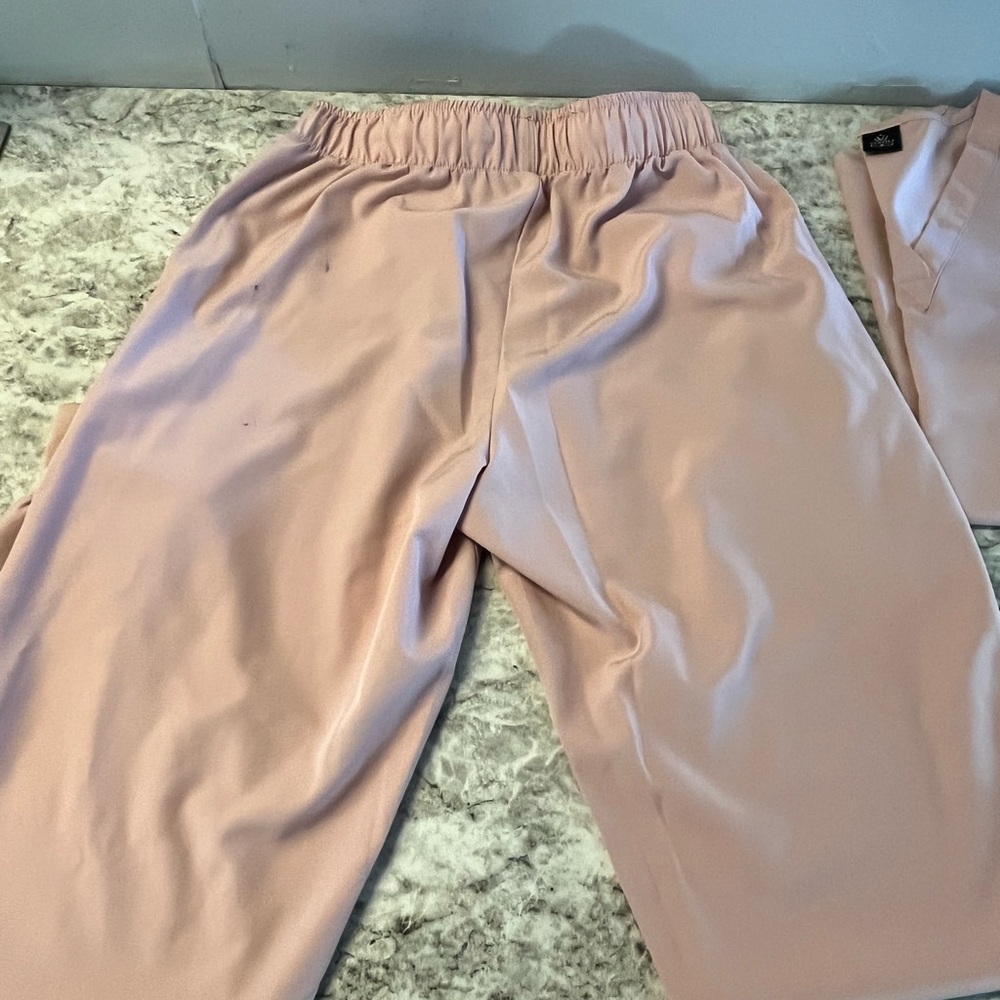 Women’s light pink Top and bottom scrub set - Picture 8 of 12